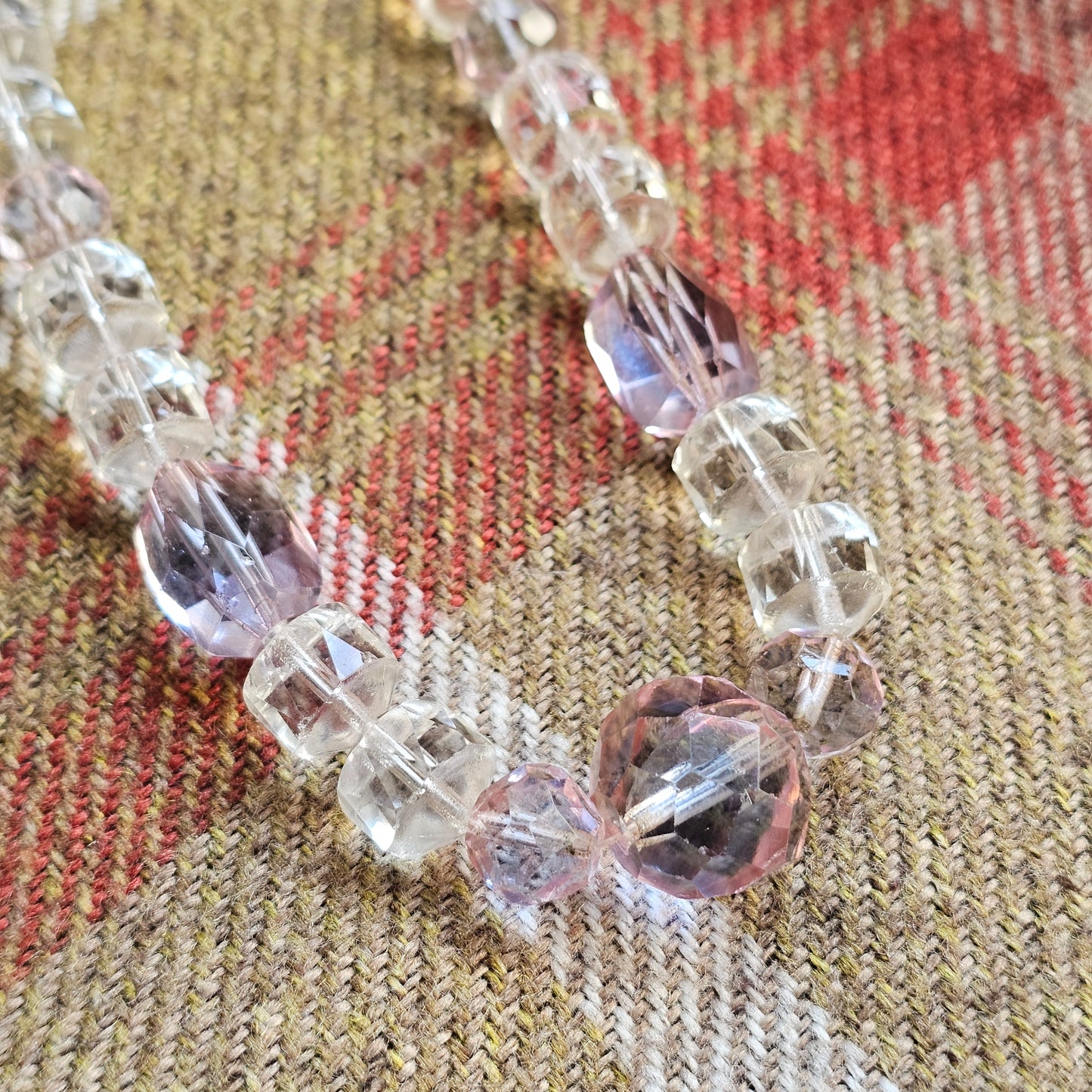 Vintage Art Deco Pale Pink and Clear Glass Bead Necklace