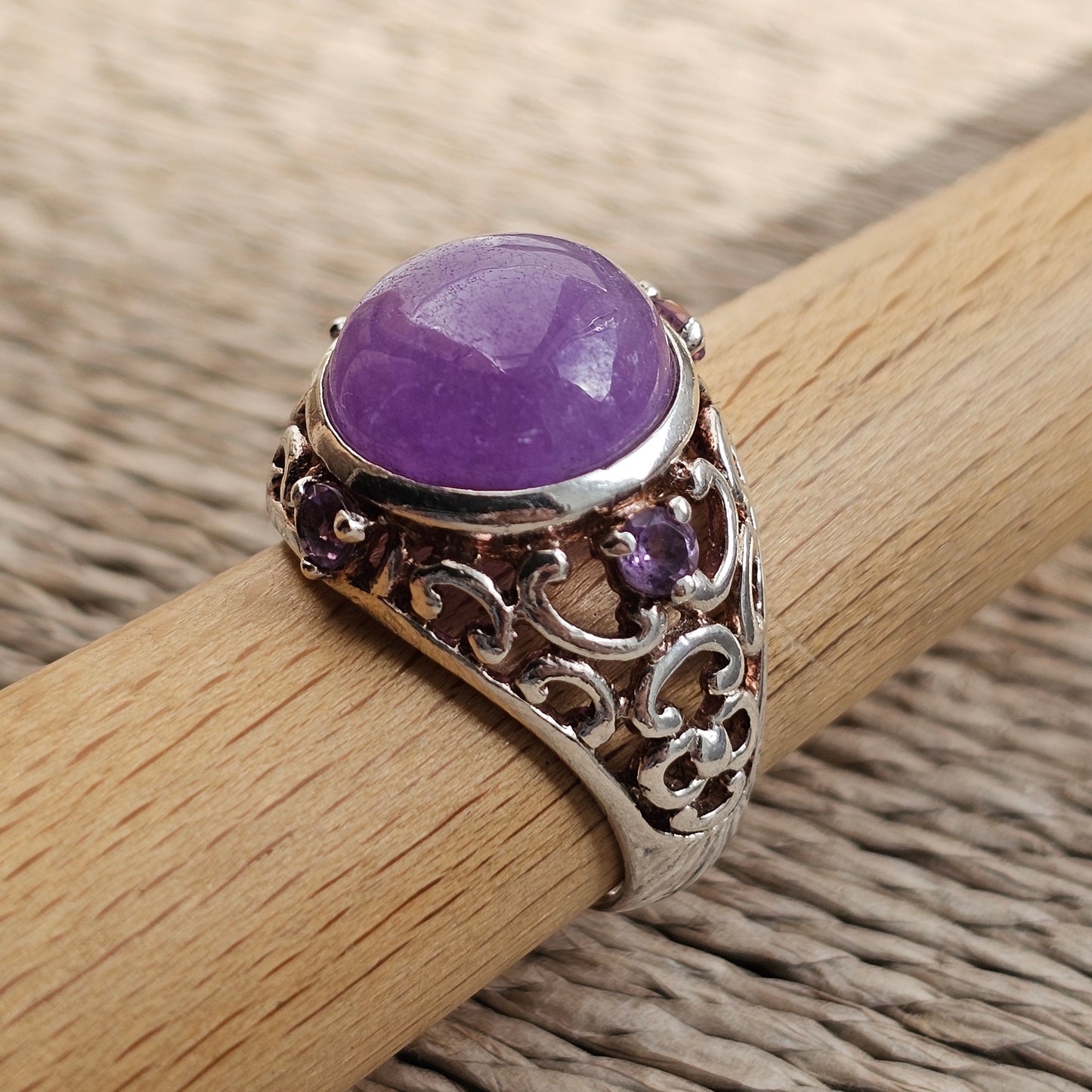 Sterling Silver Amethyst Cabochon Filigree Style Ring