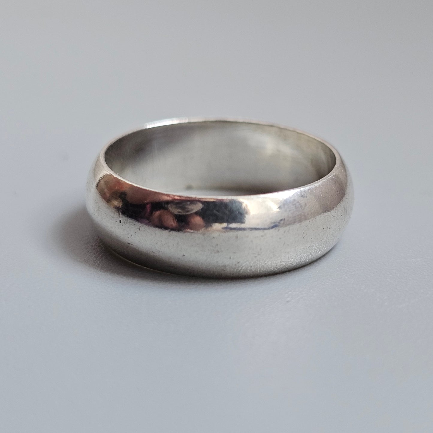 Vintage 1970s British Sterling Silver Band Ring 1977