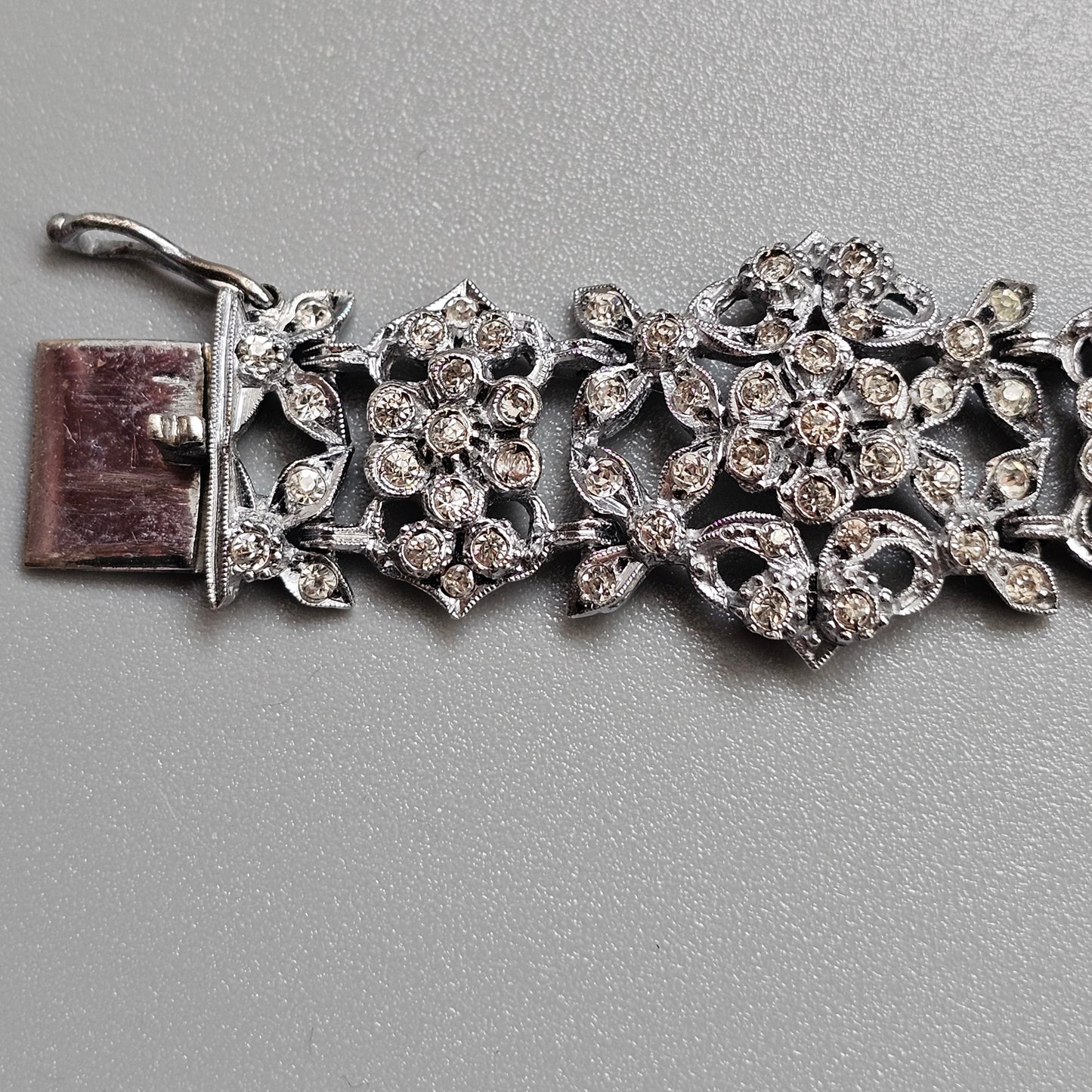 Vintage 1930s Art Deco Chrome Rhinestone Floral Bracelet