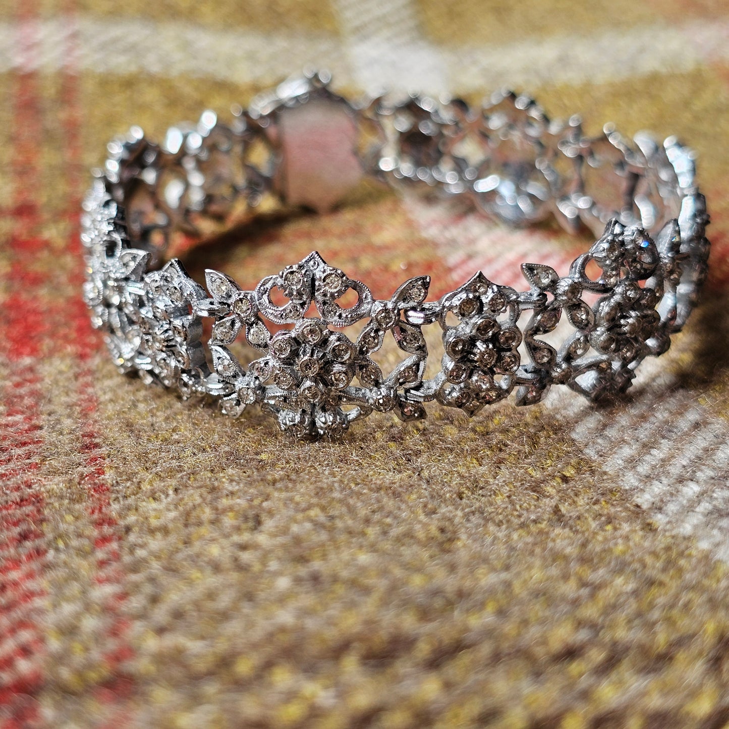 Vintage 1930s Art Deco Chrome Rhinestone Floral Bracelet