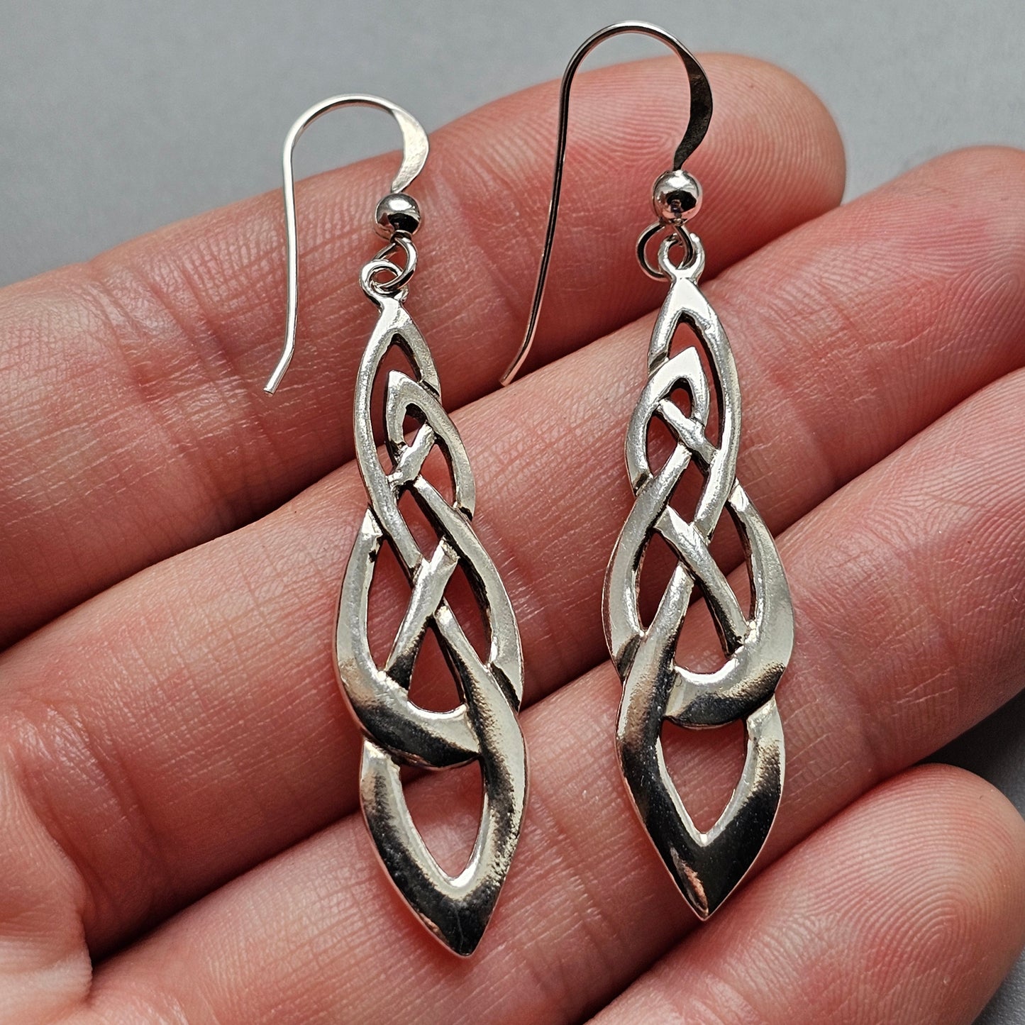 Vintage 1990s Kit Heath Sterling Silver Celtic Knot Drop Earrings