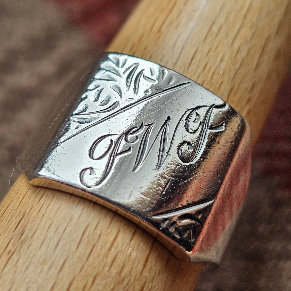 Vintage 1970s Men's Engraved Signet Monogram Ring FWF 1978