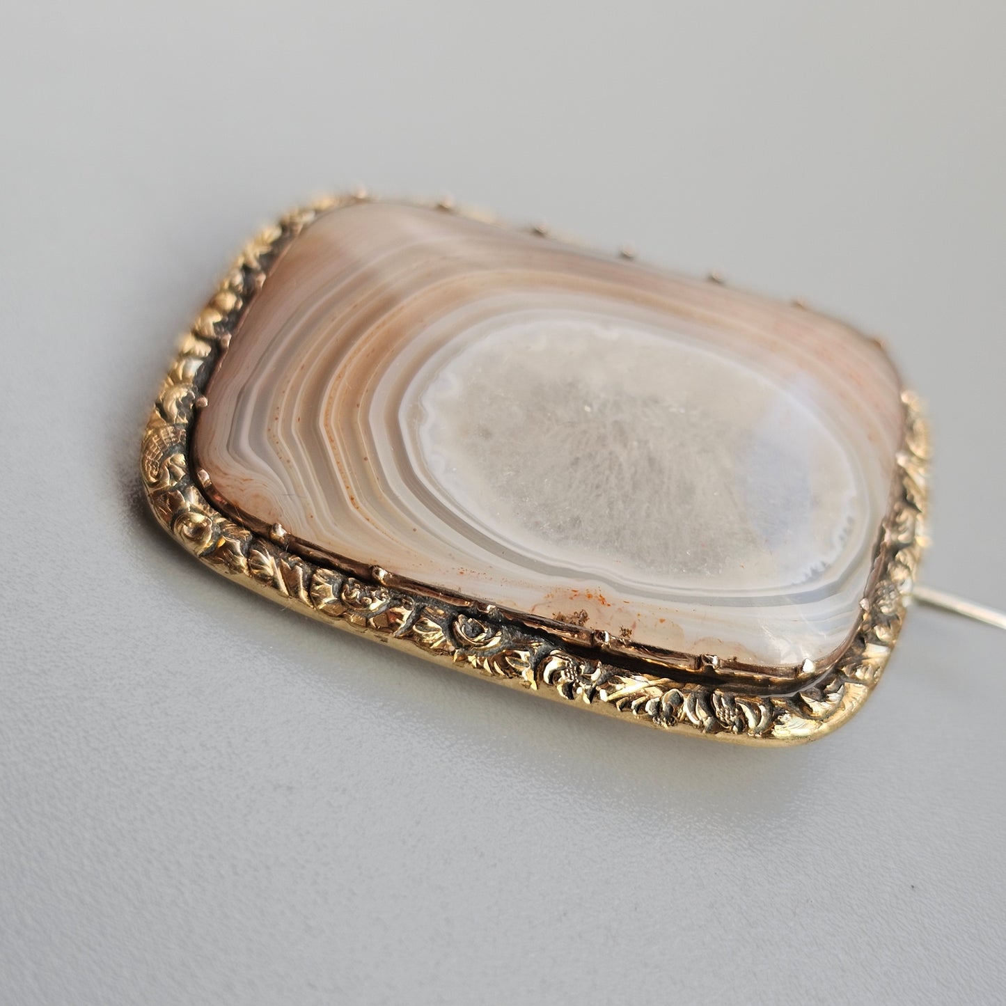 Antique Georgian Pinchbeck Banded Agate Brooch