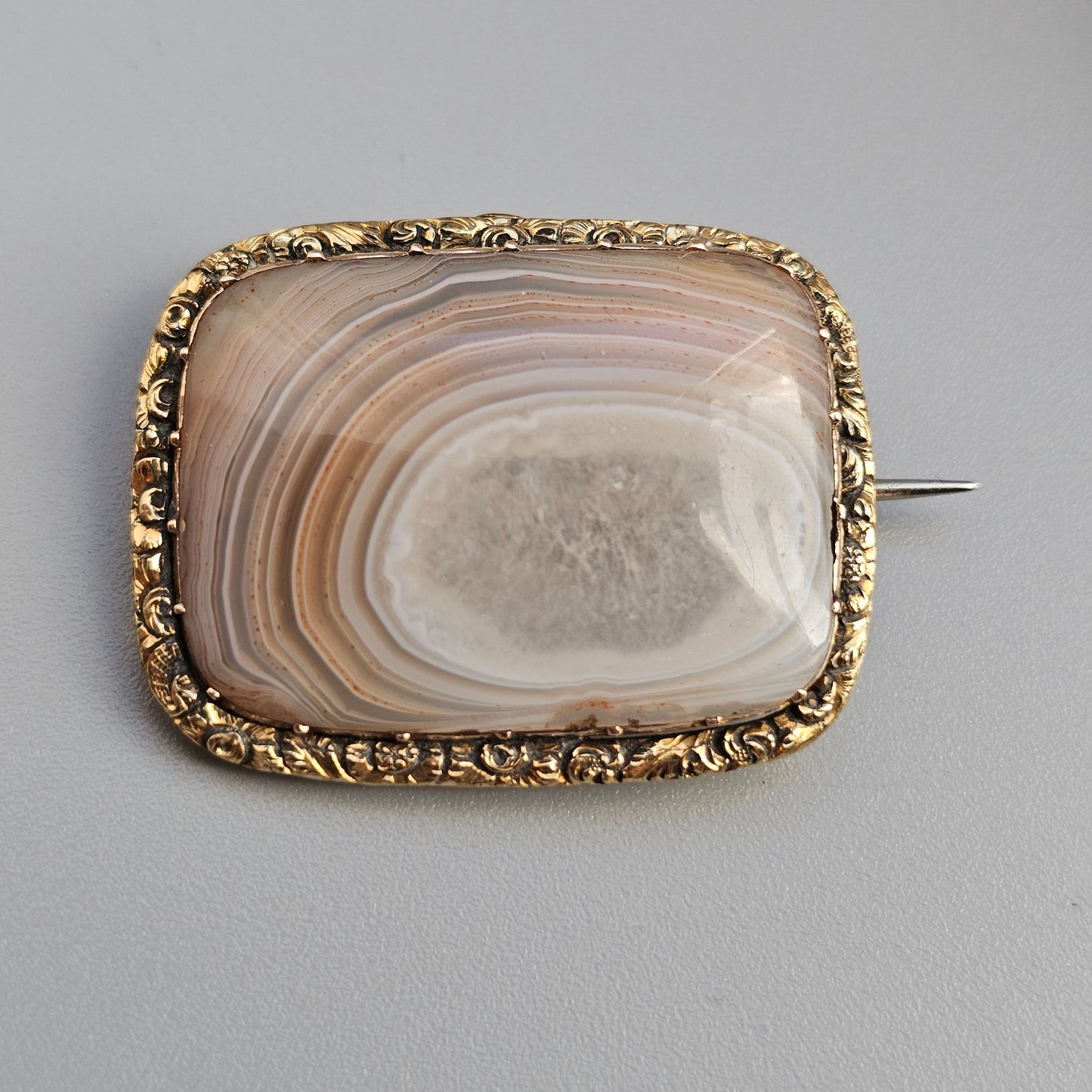 Antique Georgian Pinchbeck Banded Agate Brooch