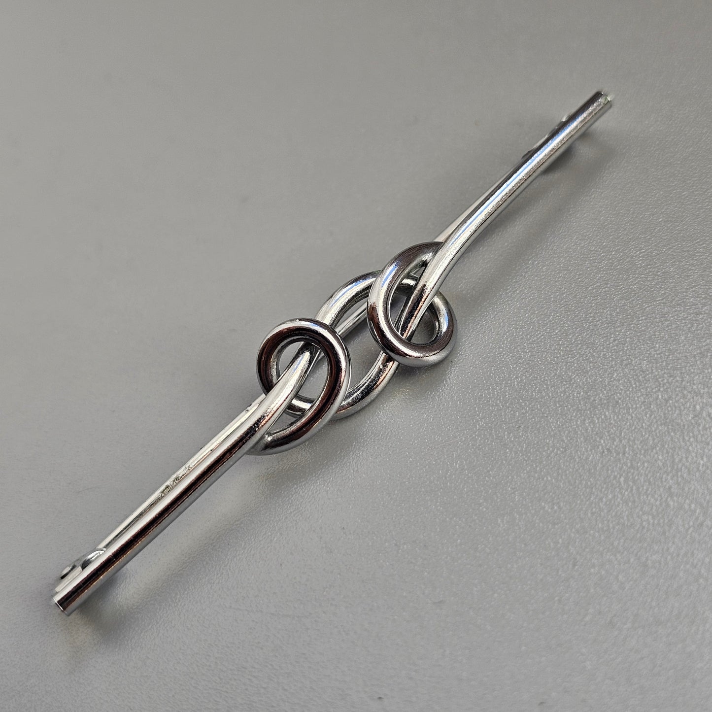 Vintage Art Deco Chrome Knot Bar Brooch