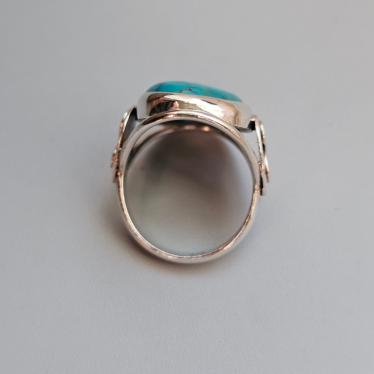 Vintage Sterling Silver Turquoise Cabochon Celtic Style Ring