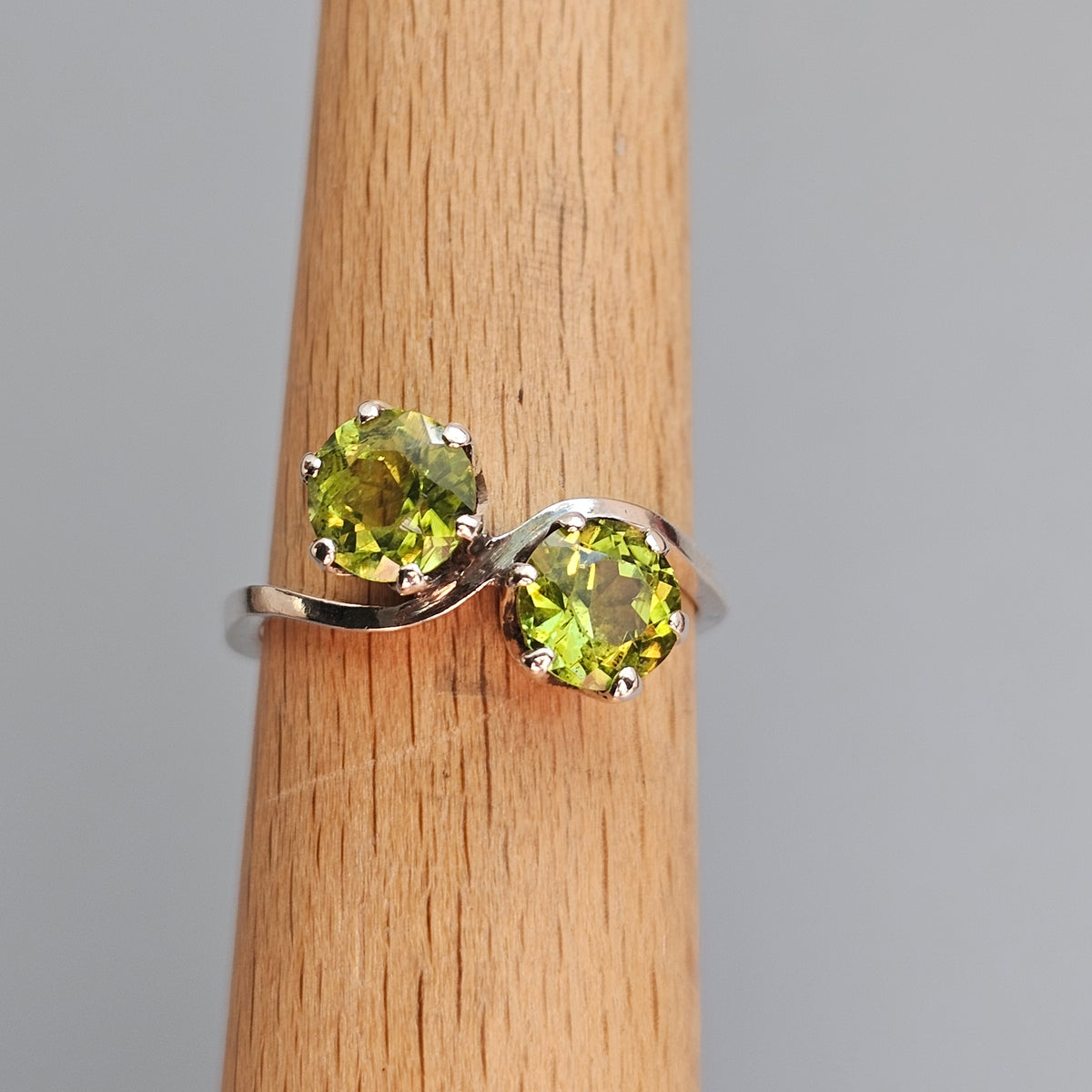 Vintage Sterling Silver Peridot Two Stone Toi et Moi Ring