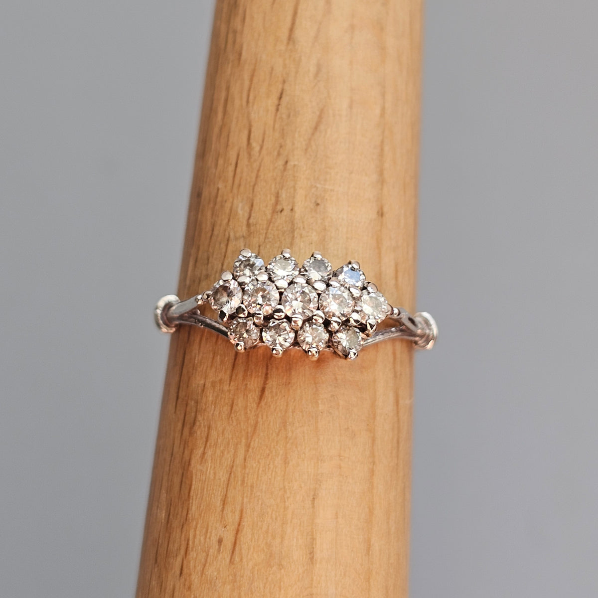 Vintage 1980s Sterling Silver Clear Stone Cluster Ring
