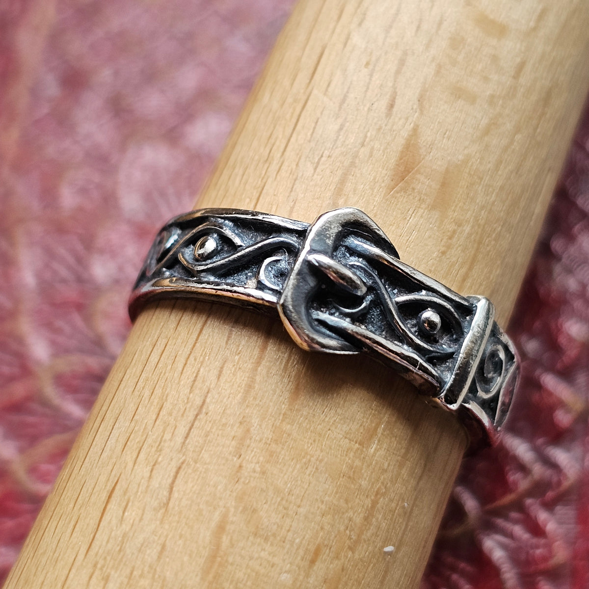 Vintage 1980s Sterling Silver Victorian Revival Buckle Ring 1984