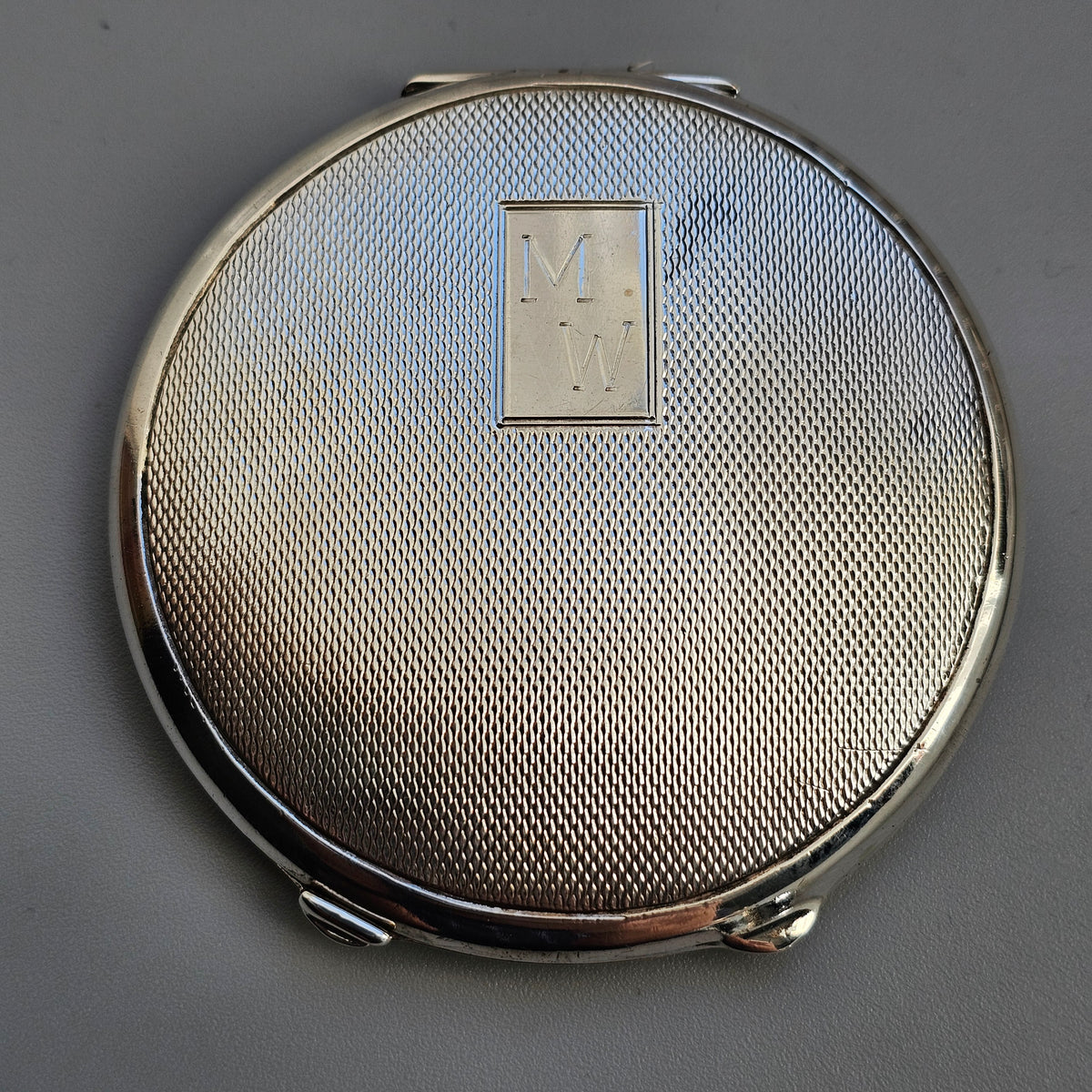 Vintage 1940s Sterling Silver Powder Compact 1946