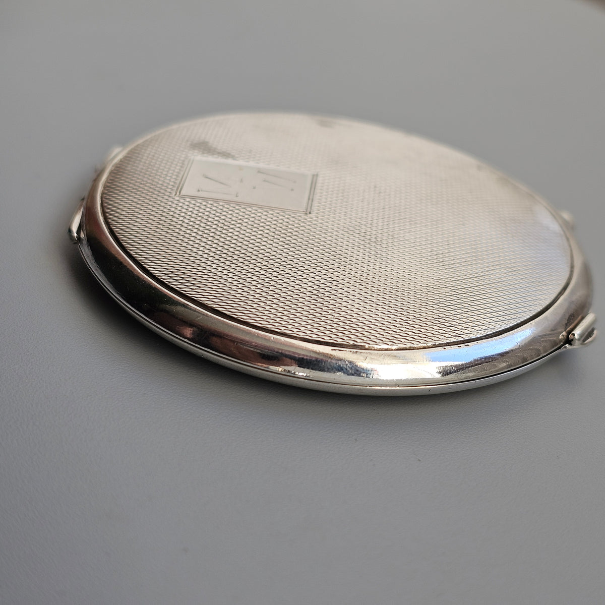 Vintage 1940s Sterling Silver Powder Compact 1946