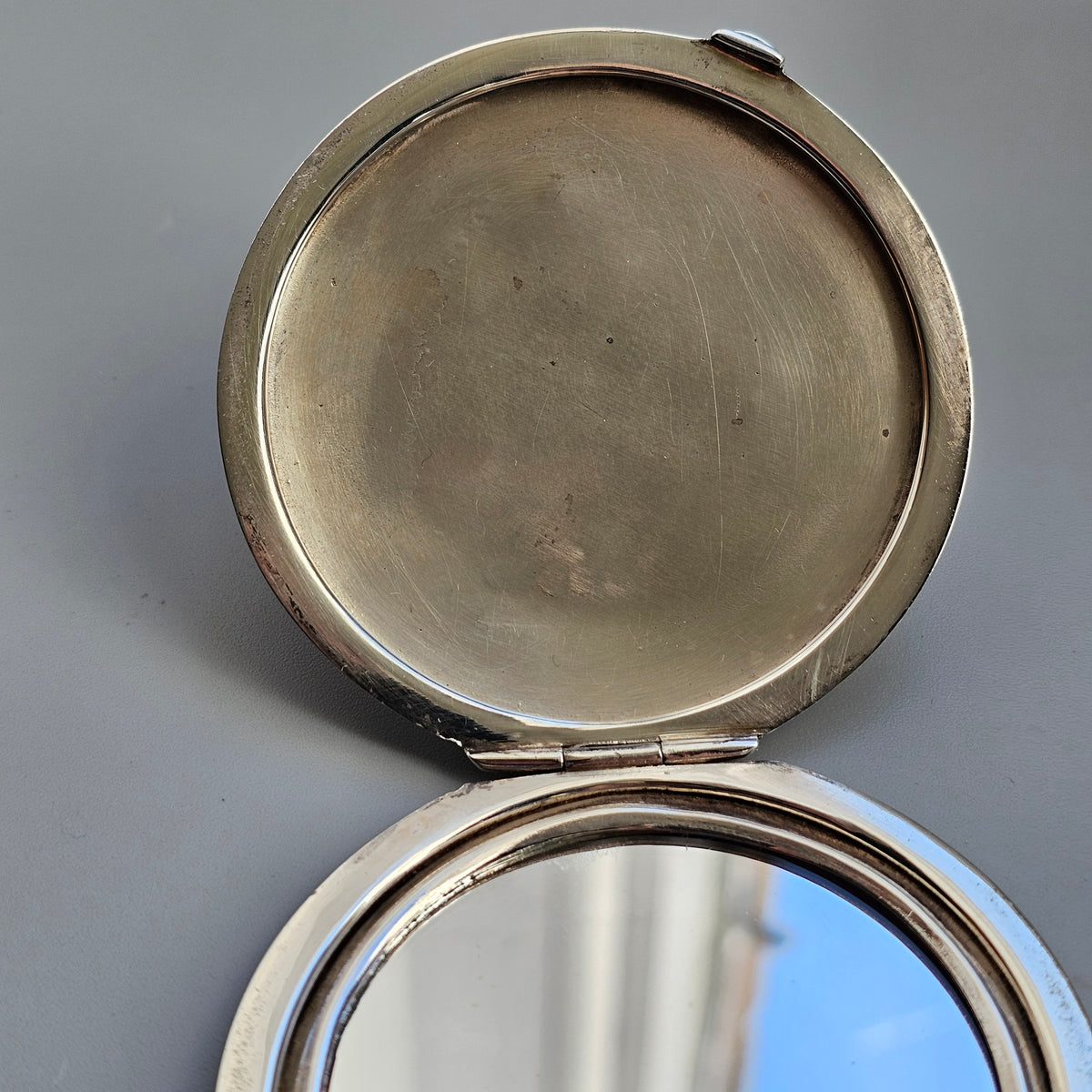 Vintage 1940s Sterling Silver Powder Compact 1946