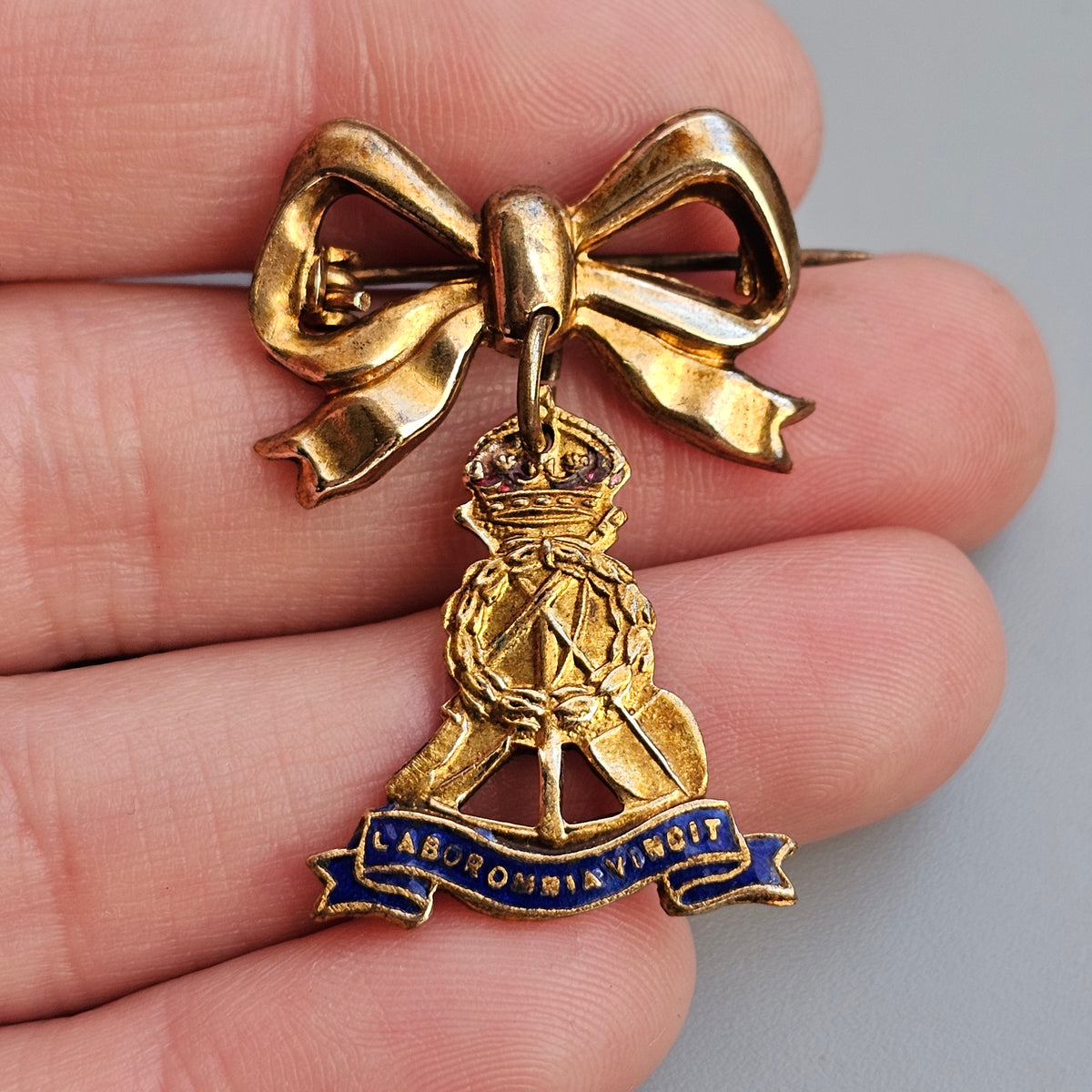Vintage WW2 1940s Pioneer Corps Sweetheart Brooch Labor Omnia Vincit