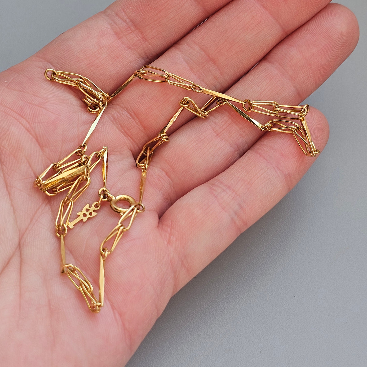 Vintage Trifari Gold Tone Fancy Link Chain Necklace