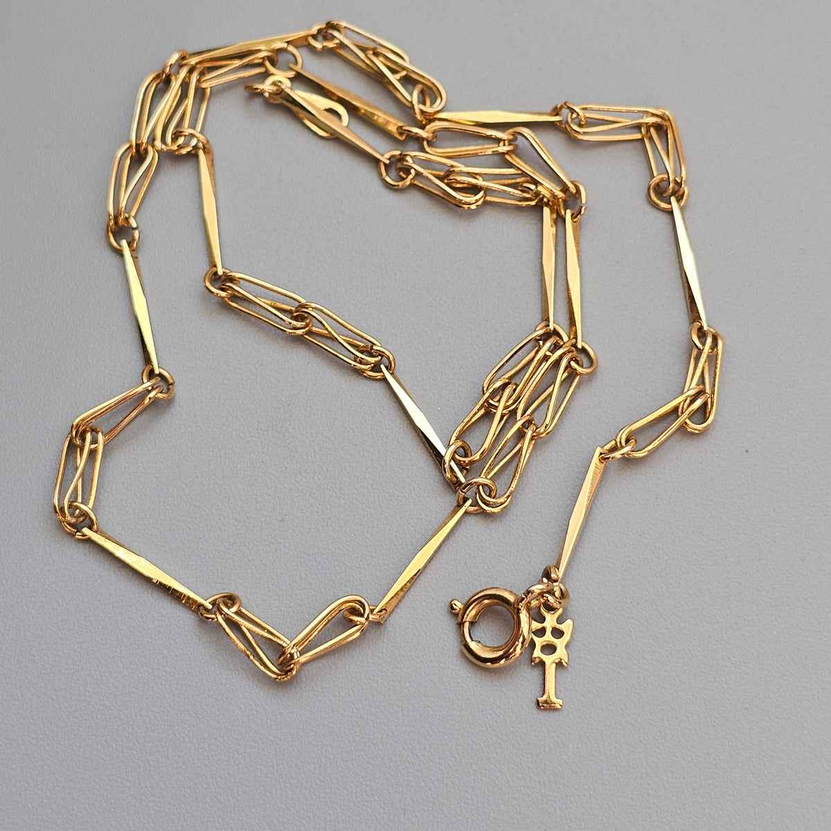 Vintage Trifari Gold Tone Fancy Link Chain Necklace