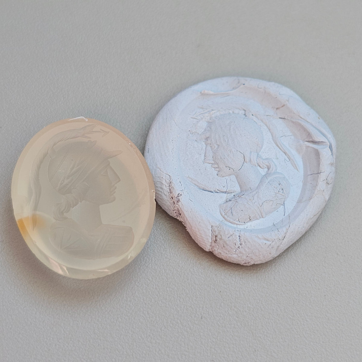 Antique Loose Agate Roman Soldier Intaglio Seal Stone Damaged