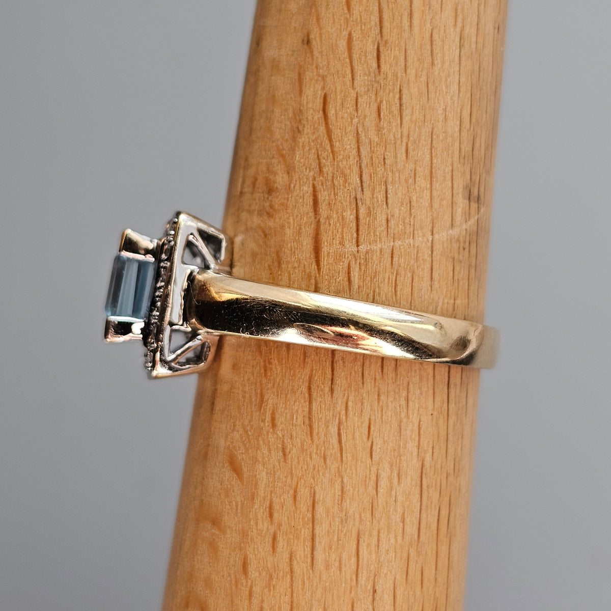 Contemporary Art Deco Style 9ct Gold Blue Topaz Diamond Cluster Ring
