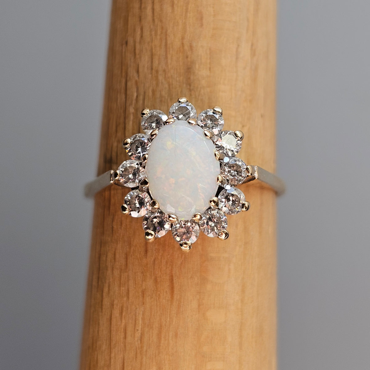 Vintage 1980s 9ct Gold Opal Cubic Zirconia Halo Cluster Ring
