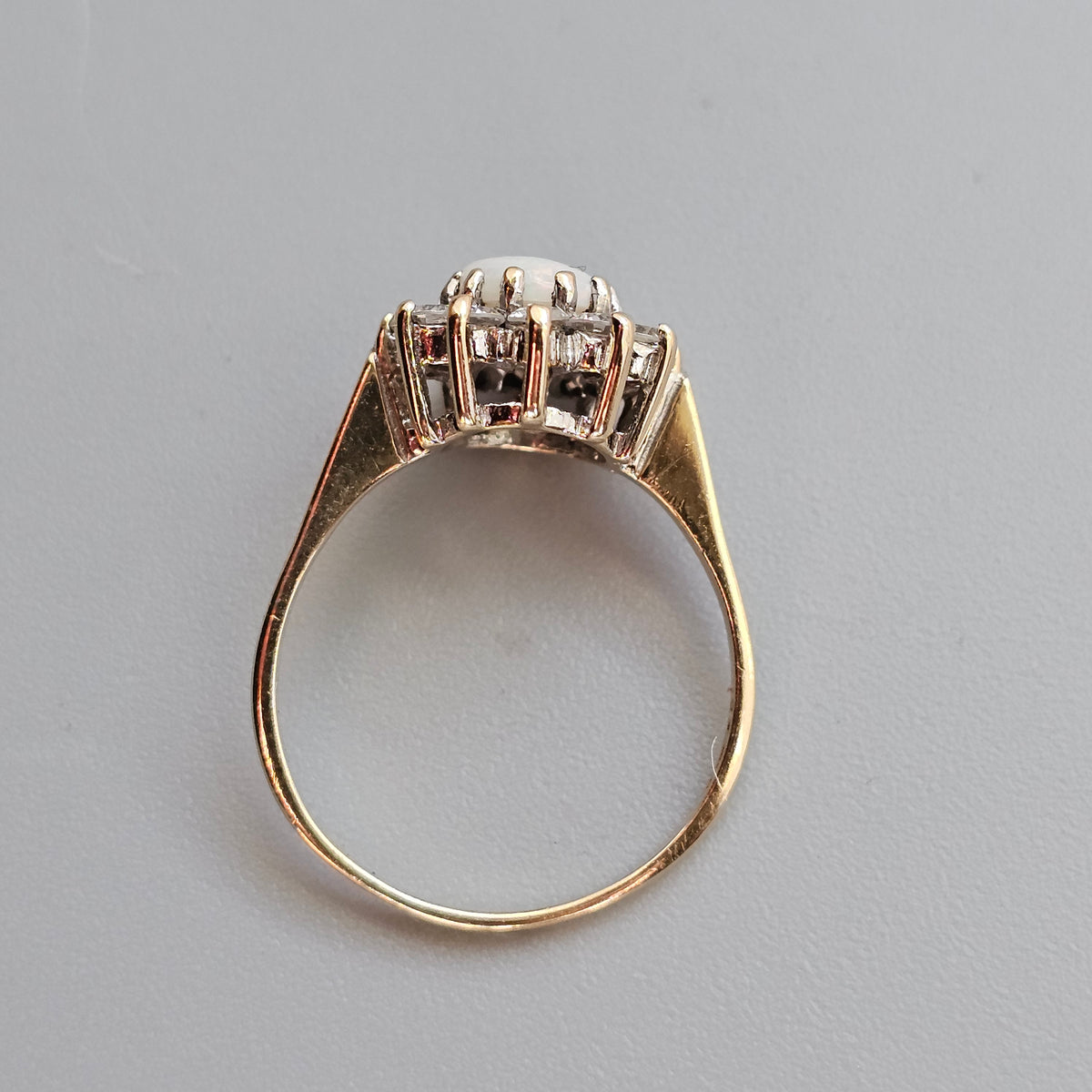Vintage 1980s 9ct Gold Opal Cubic Zirconia Halo Cluster Ring