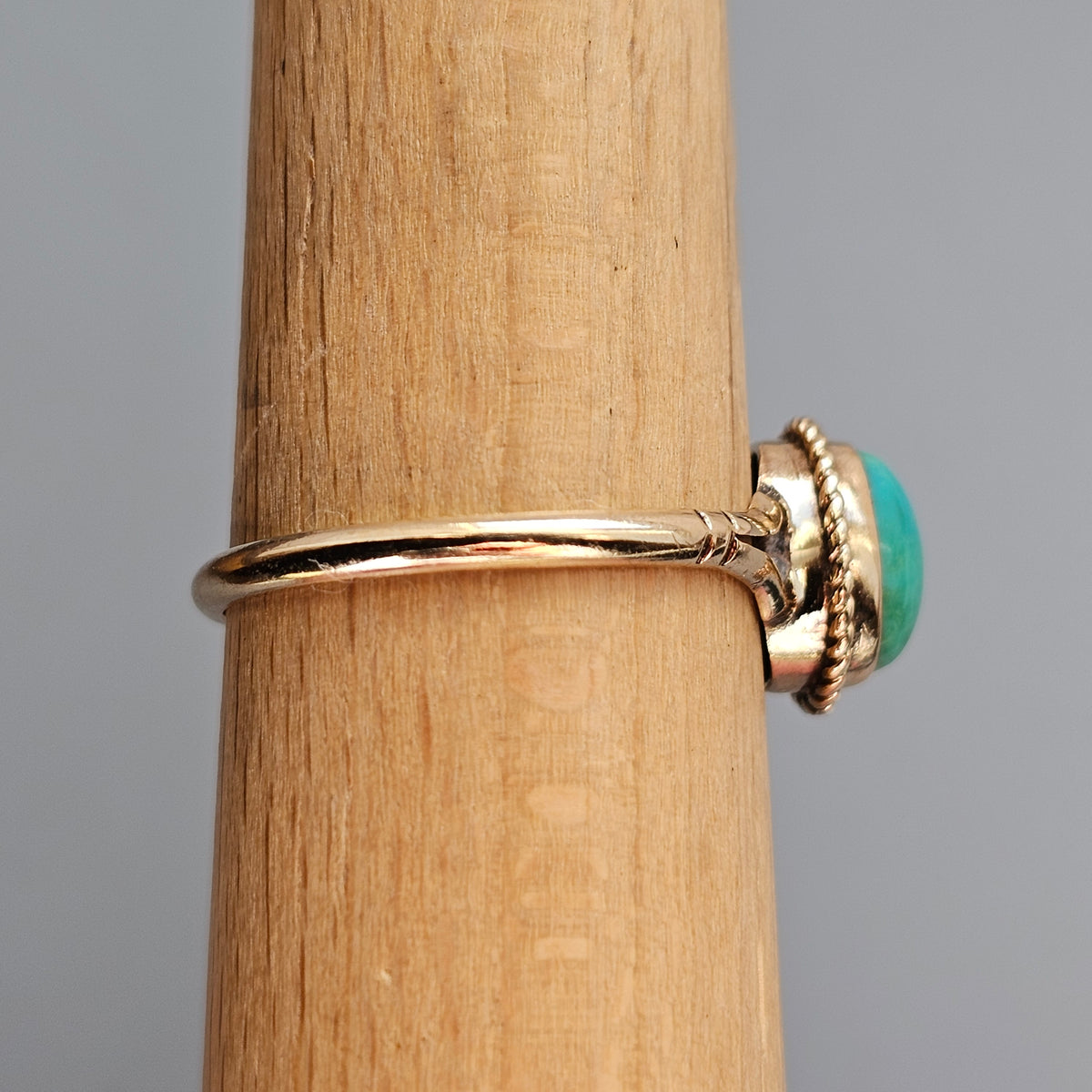 Vintage 1980s 9ct Gold Turquoise Cabochon Ring 1988