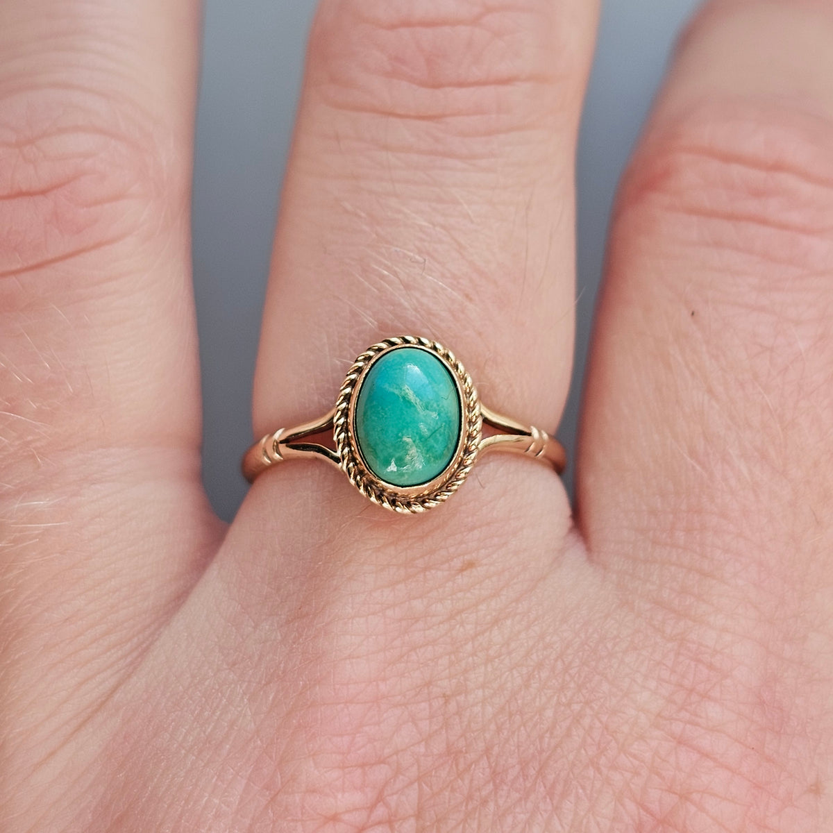 Vintage 1980s 9ct Gold Turquoise Cabochon Ring 1988