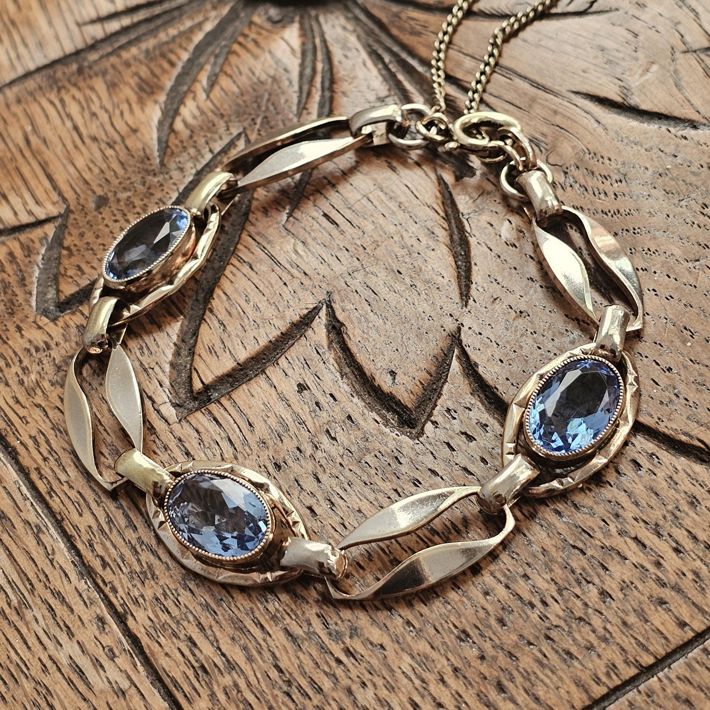 Vintage Art Deco to Midcentury Modern Electroplated Gold Tone & Blue Glass Chain Link Bracelet