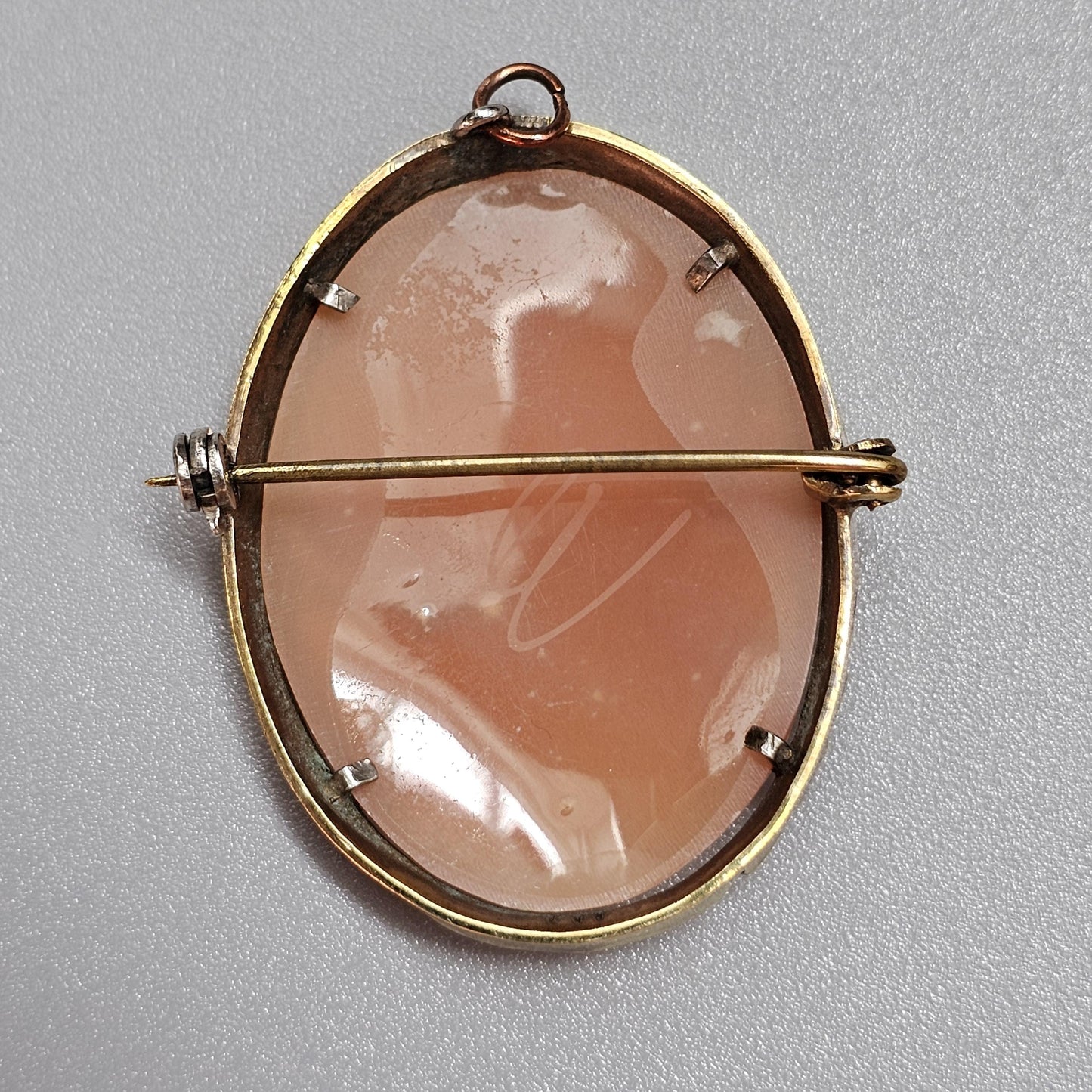 Vintage Virgin Mary Shell Cameo Brooch Pendant: Gold Tone Religious Motif