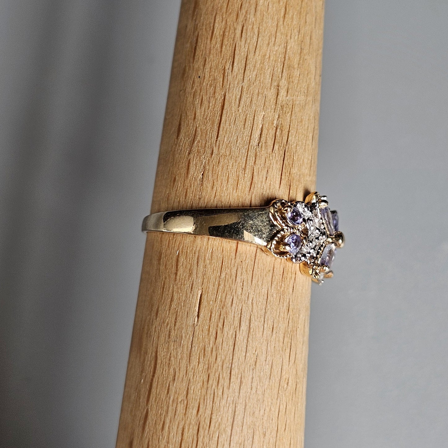 9ct Yellow Gold Tanzanite Diamond Flower Ring - UK Size P / US 7.75