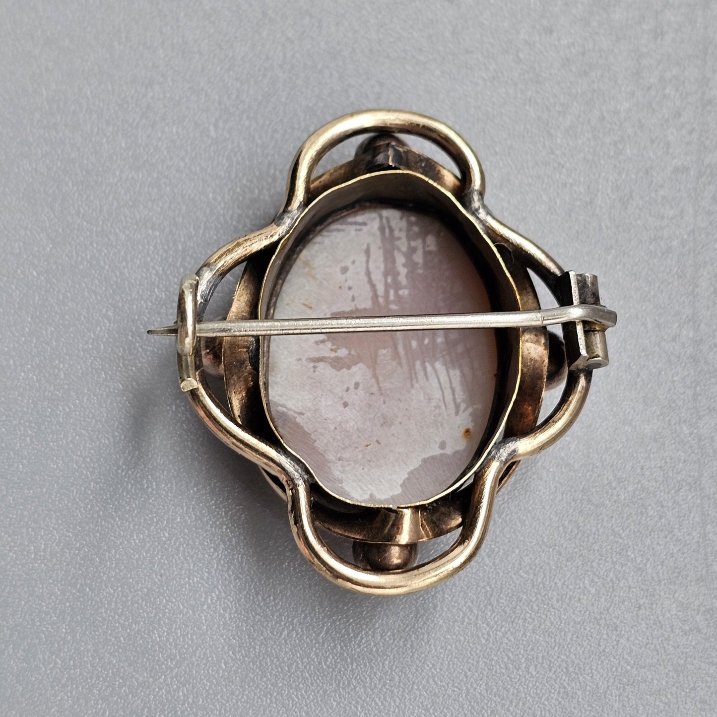 Small Antique Victorian Carved Shell Cameo Gold Tone Pinchbeck Brooch