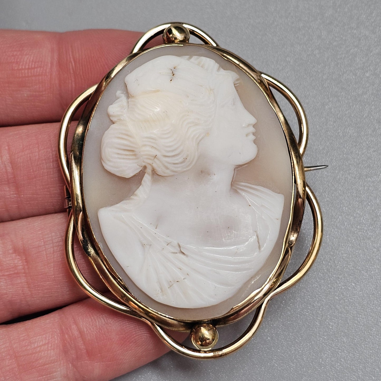 Antique Large Gold Tone Shell Cameo Brooch with Greek/Roman Goddess - Victorian Era